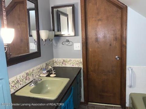 204 E Oak St, Saint Johns, MI 48879 photo 27