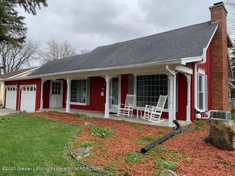 204 E Oak St, Saint Johns, MI 48879 photo 1