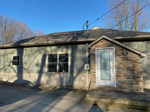 9800 W Herbison Rd, Eagle, MI 48822 photo 2