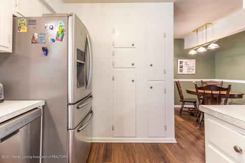 5835 Green Rd, Haslett, MI 48840 photo 18