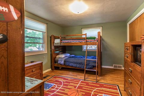 5835 Green Rd, Haslett, MI 48840 photo 25
