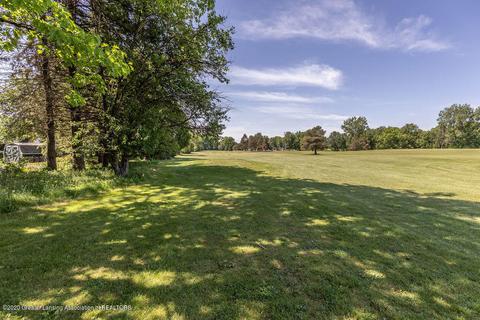 5835 Green Rd, Haslett, MI 48840 photo 11