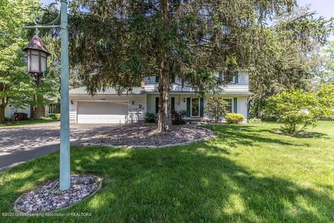 5835 Green Rd, Haslett, MI 48840 photo 4