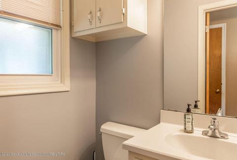 5835 Green Rd, Haslett, MI 48840 photo 32