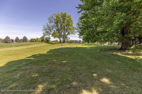 5835 Green Rd, Haslett, MI 48840 photo 10