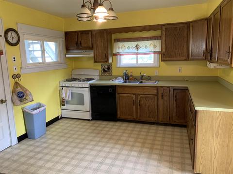 341 E Sheridan Rd, Lansing, MI 48906 photo 4