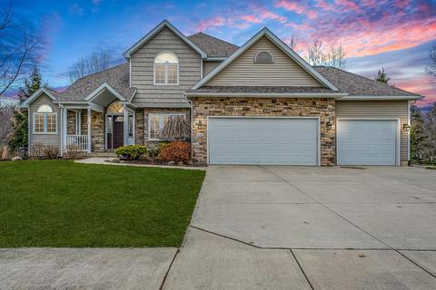 648 Emily Ln, Haslett, MI 48840 photo 1