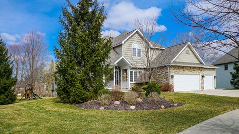 648 Emily Ln, Haslett, MI 48840 photo 4
