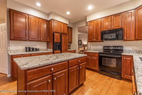 11480 Hidden Spring Trl, Dewitt, MI 48820 photo 14