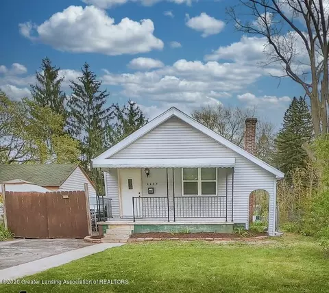 2205 Alpha St, Lansing, MI 48910 photo 1