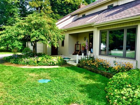 248 E Newman Rd, Williamston, MI 48895 photo 2