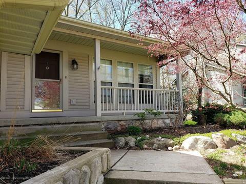 12937 Menominee Dr, Dewitt, MI 48820