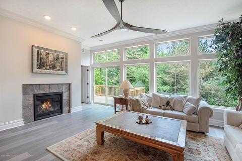 16976 Willowbrook Dr, Haslett, MI 48840 photo 7