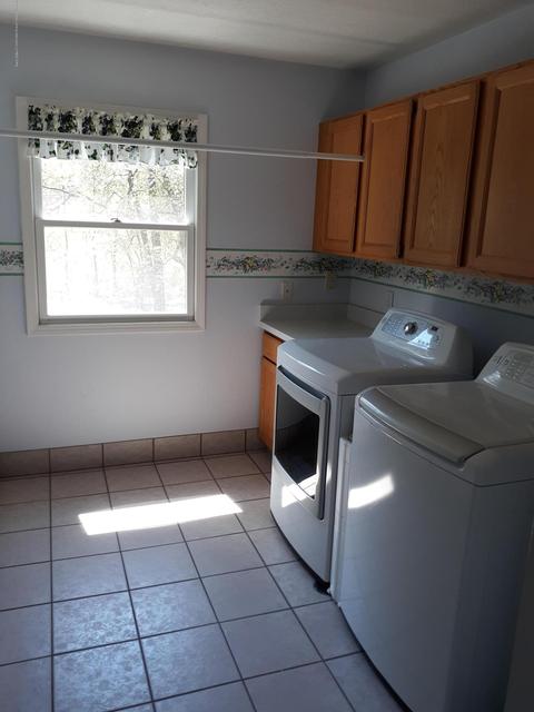 3895 Camperdown Dr, Lansing, MI 48911 photo 22