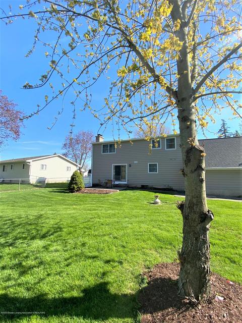 4846 Sutherland Dr, Holt, MI 48842 photo 6
