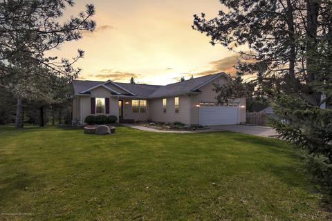 13431 Chandler Rd, Bath, MI 48808 photo 1