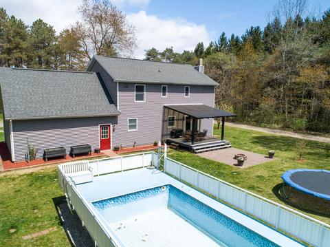 7553 W Polk Rd, Sumner, MI 48889 photo 31