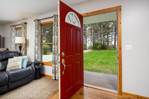 7553 W Polk Rd, Sumner, MI 48889 photo 8