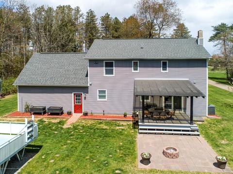 7553 W Polk Rd, Sumner, MI 48889 photo 6