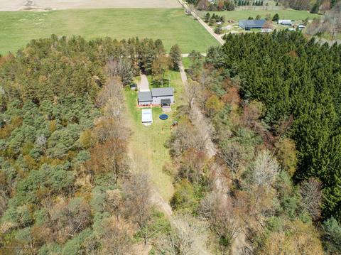 7553 W Polk Rd, Sumner, MI 48889 photo 33
