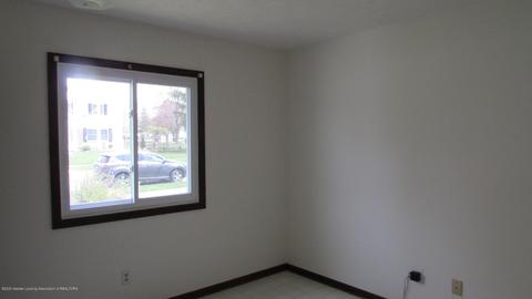 1817 Hamilton St, Holt, MI 48842 photo 18