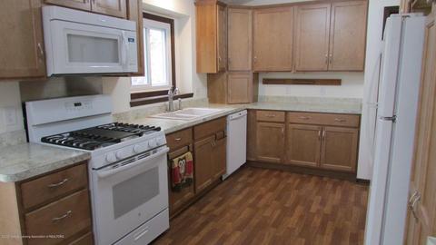 1817 Hamilton St, Holt, MI 48842 photo 8