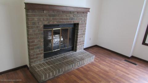 1817 Hamilton St, Holt, MI 48842 photo 3