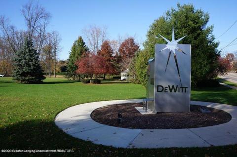 502 S Bridge St, Dewitt, MI 48820 photo 37