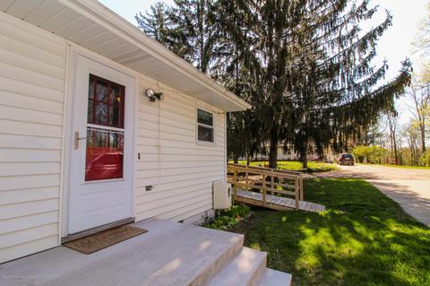 13259 Allen St, Bath, MI 48808 photo 5