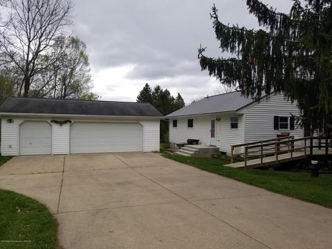 13259 Allen St, Bath, MI 48808 photo 1