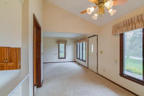 708 Turner St, Dewitt, MI 48820 photo 6