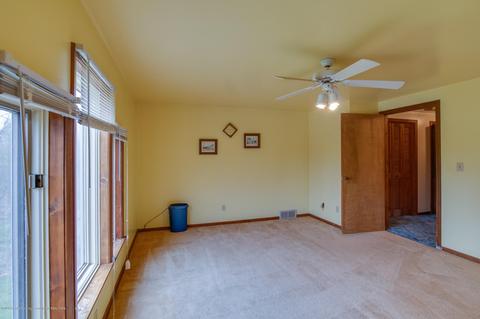 13468 S Hinman Rd, Eagle, MI 48822 photo 18