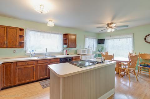 13468 S Hinman Rd, Eagle, MI 48822 photo 7