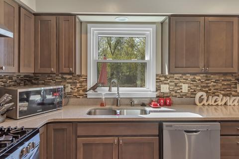 5575 Canoga Ln, Haslett, MI 48840 photo 12
