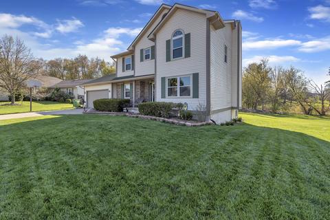5575 Canoga Ln, Haslett, MI 48840 photo 2