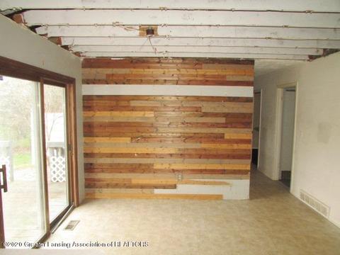 31 S Aurelius Rd, Mason, MI 48854 photo 6