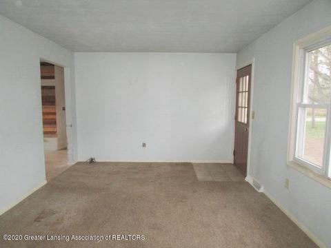 31 S Aurelius Rd, Mason, MI 48854 photo 9