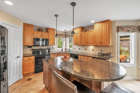11793 Silverspring Dr, Dewitt, MI 48820 photo 17