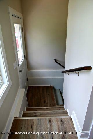 311 E Cavanaugh Rd, Lansing, MI 48910 photo 8