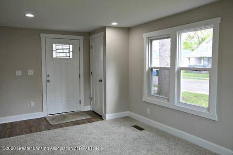 311 E Cavanaugh Rd, Lansing, MI 48910 photo 3