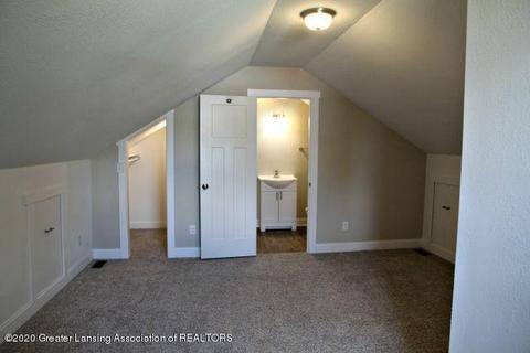 311 E Cavanaugh Rd, Lansing, MI 48910 photo 17