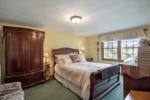 124 Spring Meadows Ln, Dewitt, MI 48820 photo 17