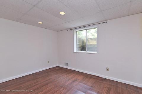1526 Downing St, Haslett, MI 48840 photo 26