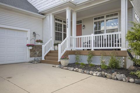 6965 Castleton Dr, Grand Ledge, MI 48837 photo 3