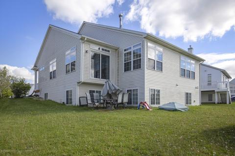 6965 Castleton Dr, Grand Ledge, MI 48837 photo 4