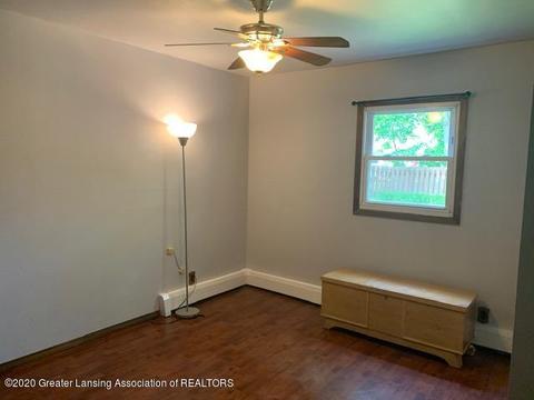 2921 Sheffer Ave, Lansing, MI 48906 photo 12