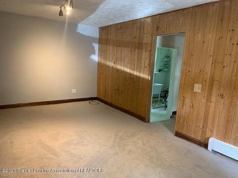 2921 Sheffer Ave, Lansing, MI 48906 photo 11