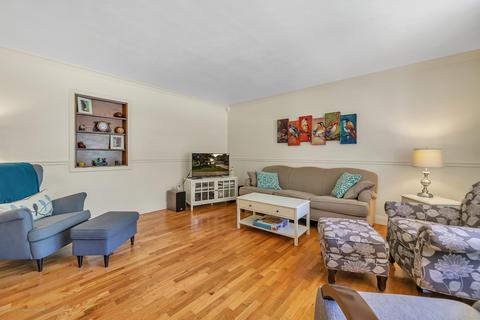 1082 Woodside Dr, Haslett, MI 48840 photo 6