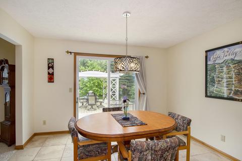 5516 Earliglow Ln, Haslett, MI 48840 photo 11