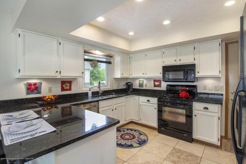 5516 Earliglow Ln, Haslett, MI 48840 photo 10